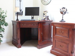A dolgozószoba „ékszere”: a klasszikus stílusú íróasztal